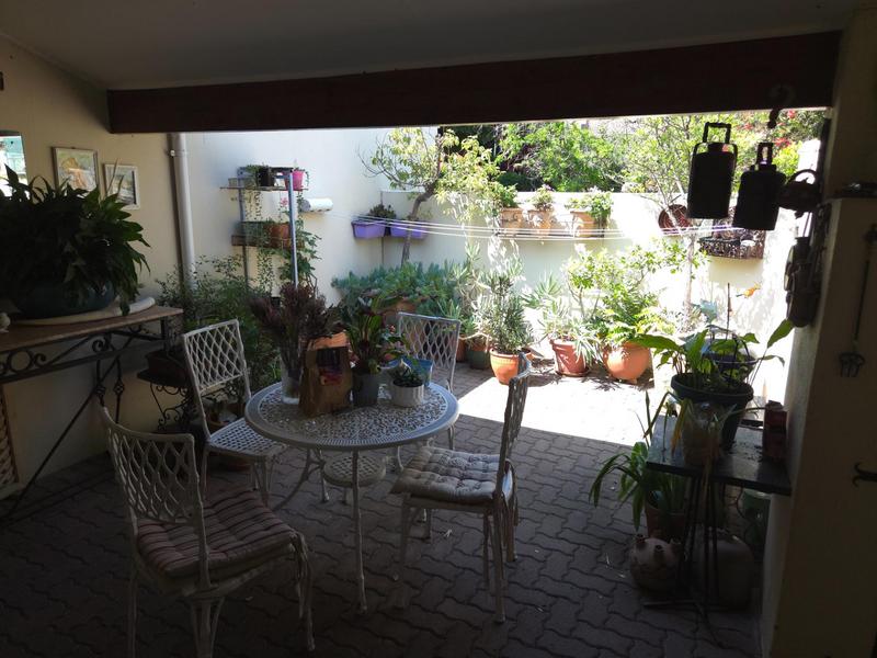 2 Bedroom Property for Sale in Magaliessig Gauteng