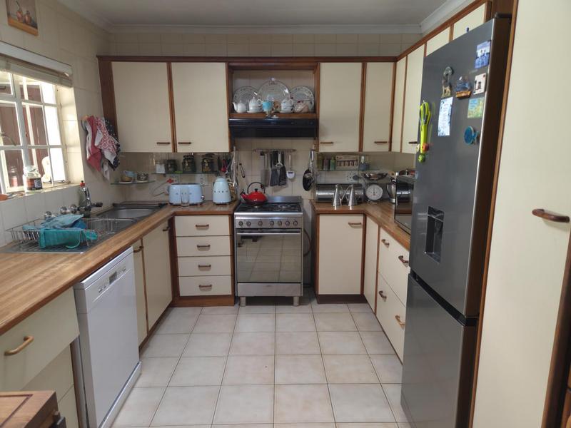 2 Bedroom Property for Sale in Magaliessig Gauteng
