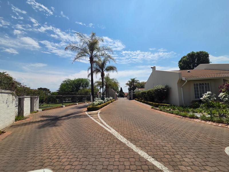 2 Bedroom Property for Sale in Magaliessig Gauteng