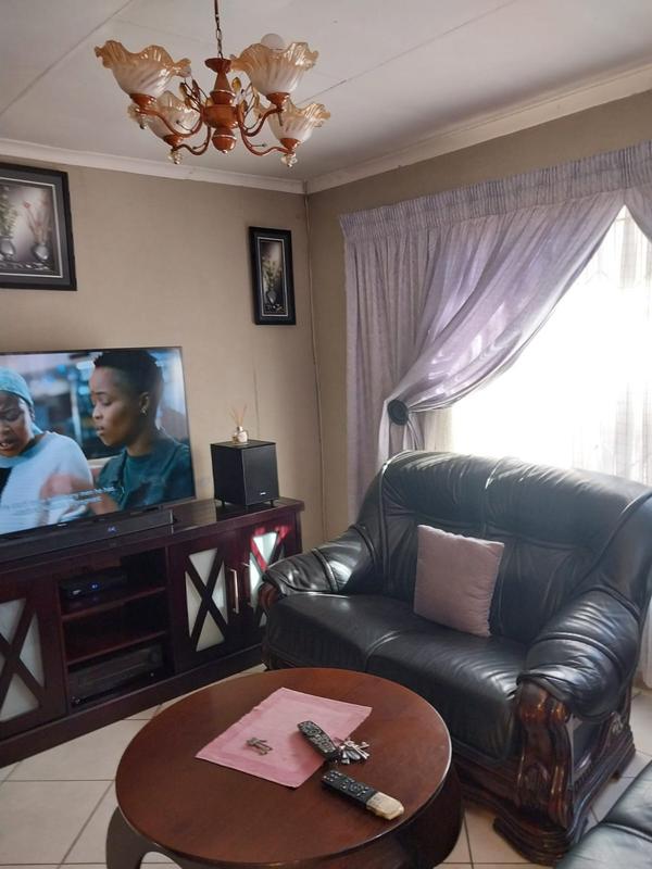 3 Bedroom Property for Sale in Soshanguve VV Gauteng