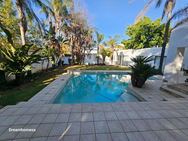 5 Bedroom Property for Sale in Sandown Gauteng