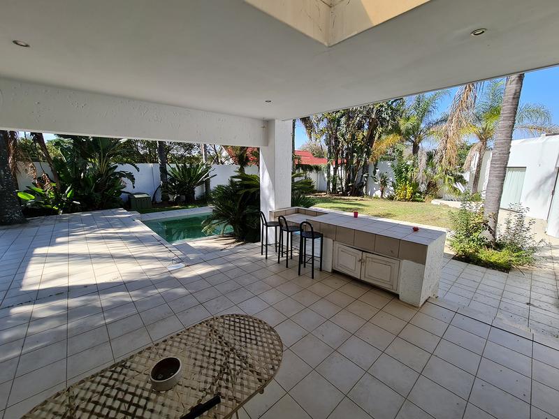 5 Bedroom Property for Sale in Sandown Gauteng