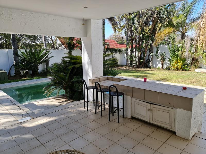 5 Bedroom Property for Sale in Sandown Gauteng