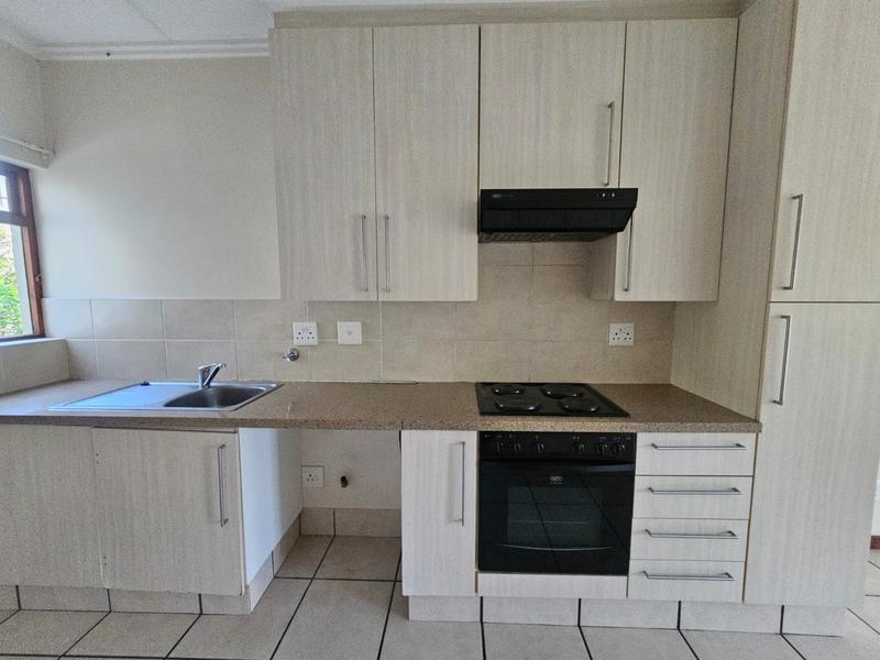 To Let 1 Bedroom Property for Rent in Lonehill Gauteng