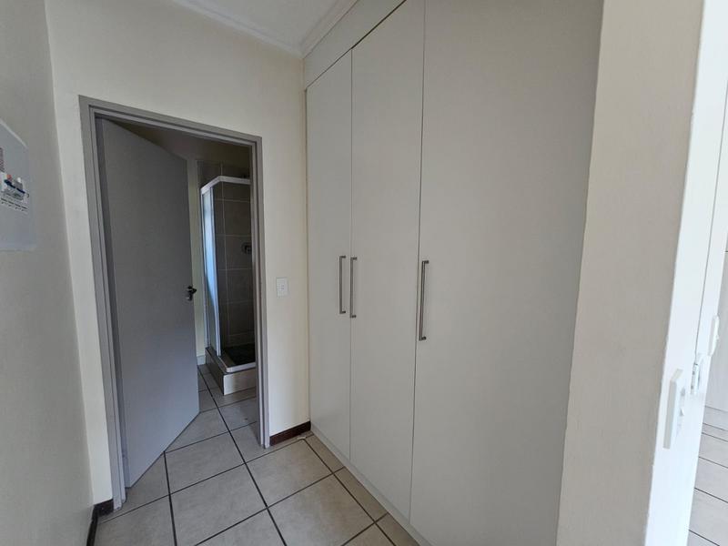 To Let 1 Bedroom Property for Rent in Lonehill Gauteng