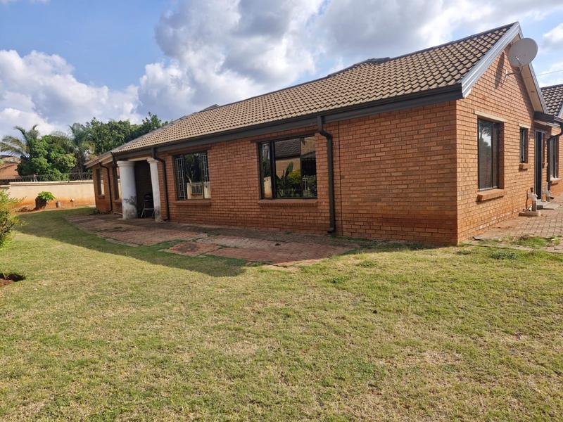 4 Bedroom Property for Sale in The Orchards Gauteng
