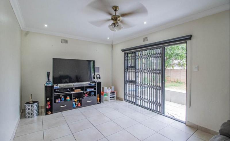 4 Bedroom Property for Sale in General Albertspark Gauteng