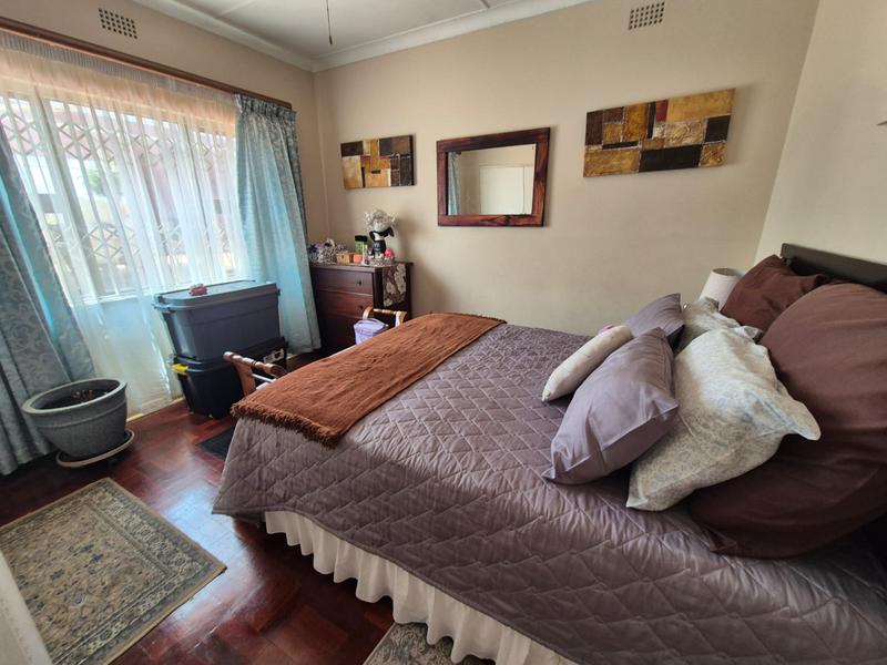 3 Bedroom Property for Sale in Linmeyer Gauteng