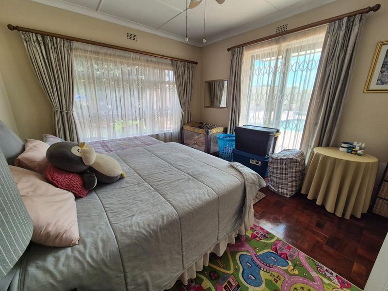 3 Bedroom Property for Sale in Linmeyer Gauteng