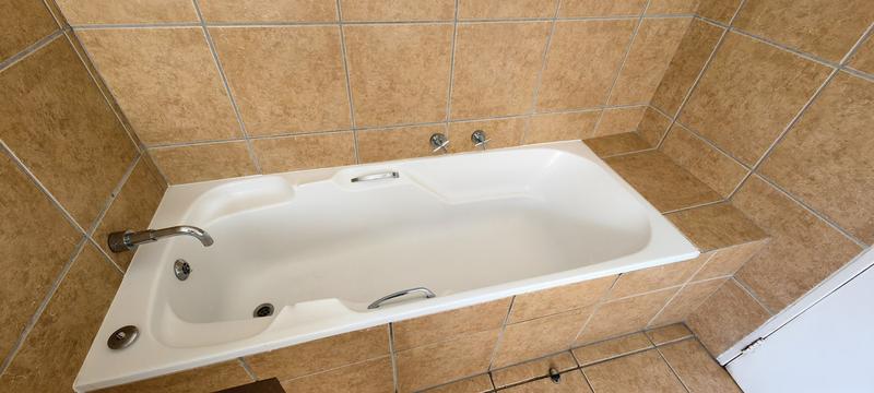 To Let 2 Bedroom Property for Rent in Auckland Park Gauteng