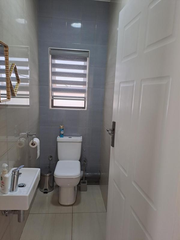 To Let 3 Bedroom Property for Rent in Emmarentia Gauteng