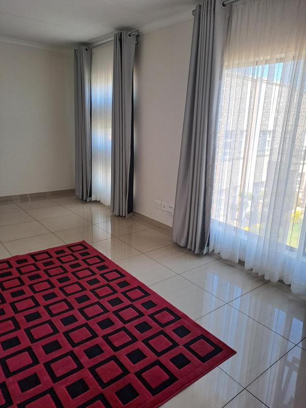 To Let 3 Bedroom Property for Rent in Emmarentia Gauteng