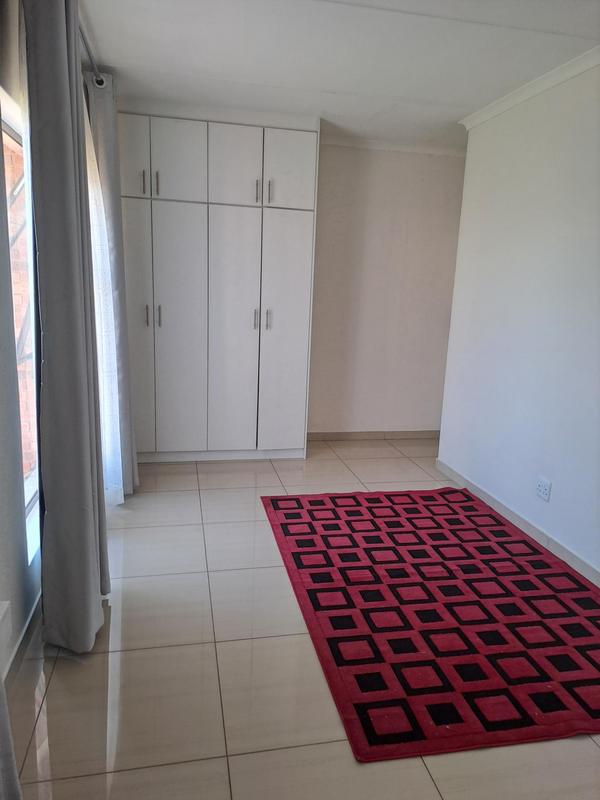 To Let 3 Bedroom Property for Rent in Emmarentia Gauteng