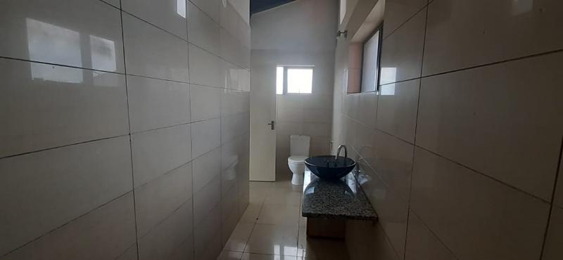 1 Bedroom Property for Sale in Rooihuiskraal North Gauteng