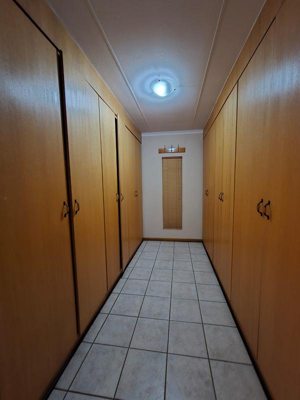 To Let 3 Bedroom Property for Rent in Eldoglen Gauteng