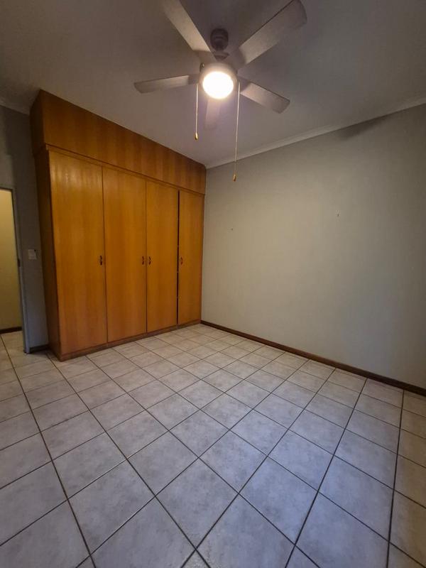 To Let 3 Bedroom Property for Rent in Eldoglen Gauteng