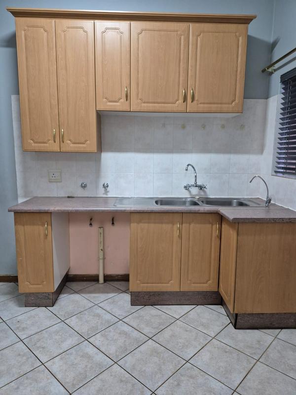 To Let 3 Bedroom Property for Rent in Eldoglen Gauteng