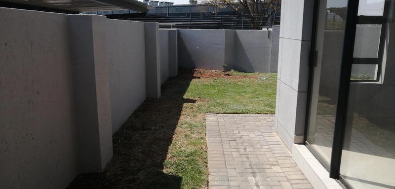 To Let 2 Bedroom Property for Rent in Equestria Gauteng