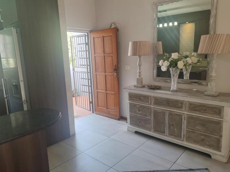 To Let 2 Bedroom Property for Rent in Bedfordview Gauteng