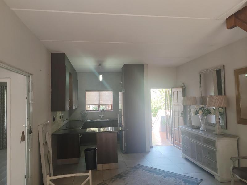 To Let 2 Bedroom Property for Rent in Bedfordview Gauteng