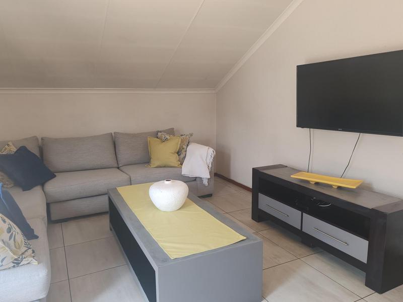 To Let 2 Bedroom Property for Rent in Bedfordview Gauteng