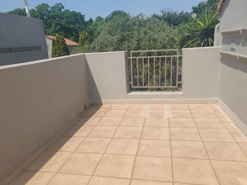 To Let 2 Bedroom Property for Rent in Bedfordview Gauteng