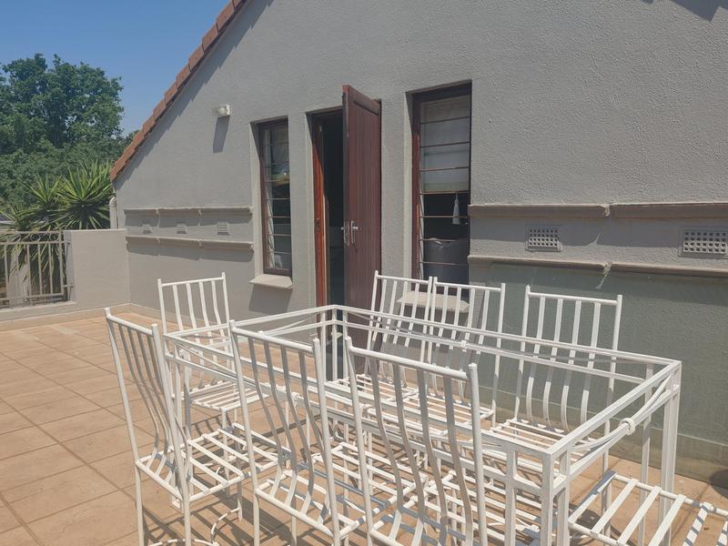 To Let 2 Bedroom Property for Rent in Bedfordview Gauteng