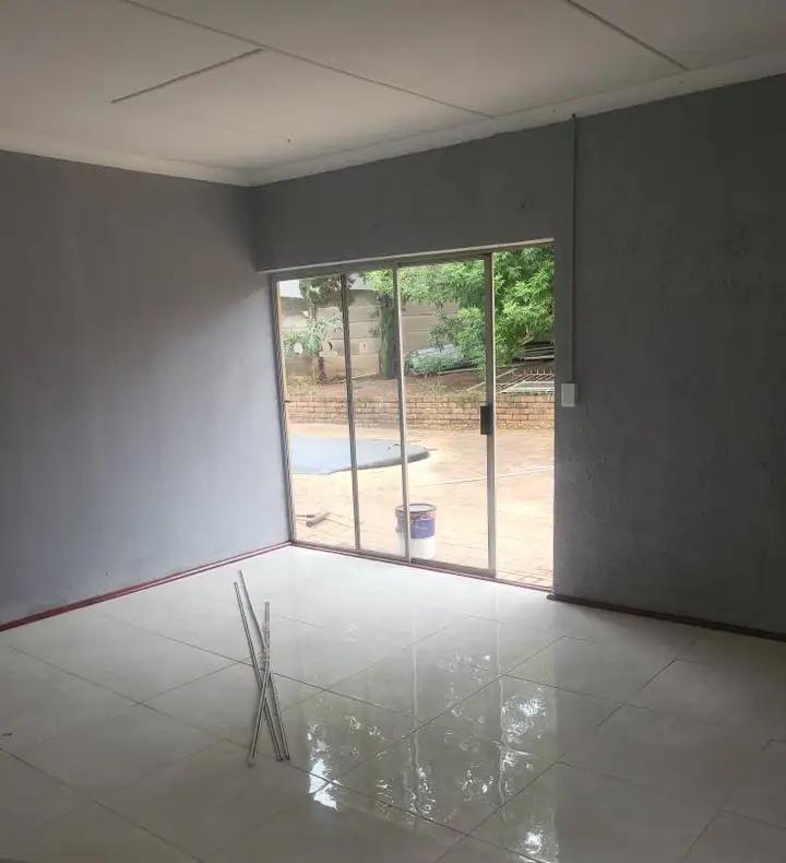 2 Bedroom Property for Sale in Woodmere Gauteng