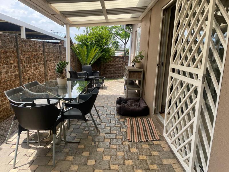 2 Bedroom Property for Sale in Eden Glen Gauteng