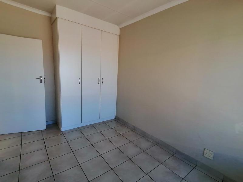 2 Bedroom Property for Sale in Sonneveld Gauteng