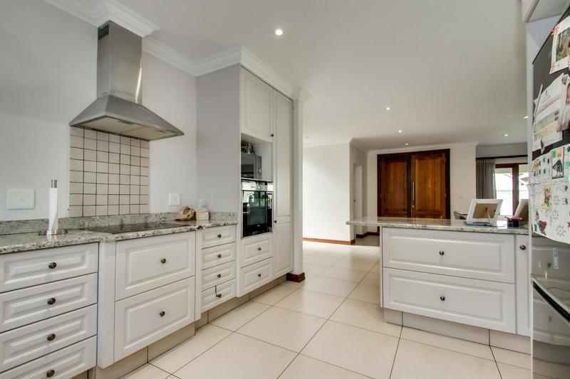 To Let 4 Bedroom Property for Rent in Broadacres Gauteng
