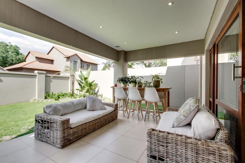 To Let 4 Bedroom Property for Rent in Broadacres Gauteng