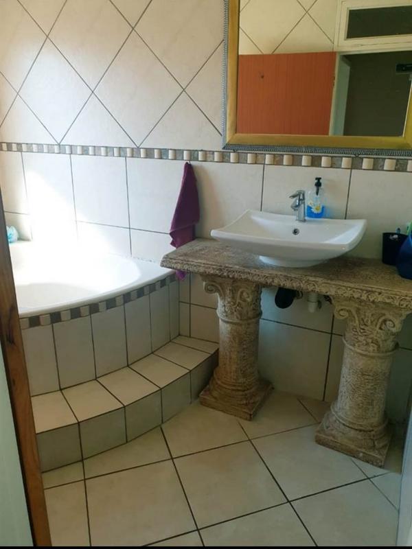 4 Bedroom Property for Sale in Krugersdorp West Gauteng