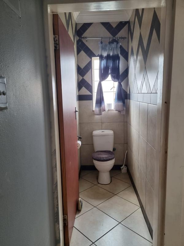 4 Bedroom Property for Sale in Krugersdorp West Gauteng
