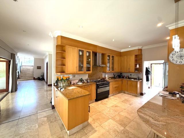 To Let 5 Bedroom Property for Rent in Bryanston Gauteng