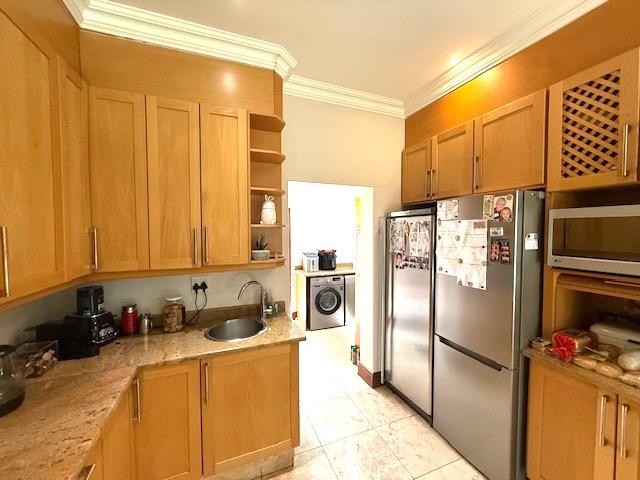 To Let 5 Bedroom Property for Rent in Bryanston Gauteng