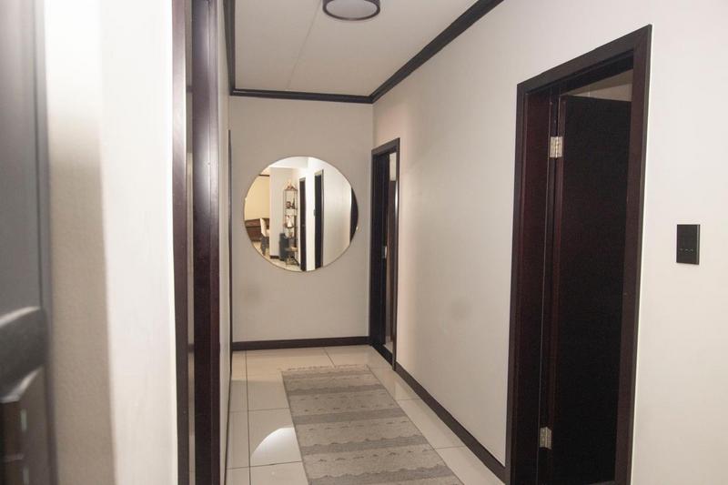 4 Bedroom Property for Sale in Carlswald Gauteng