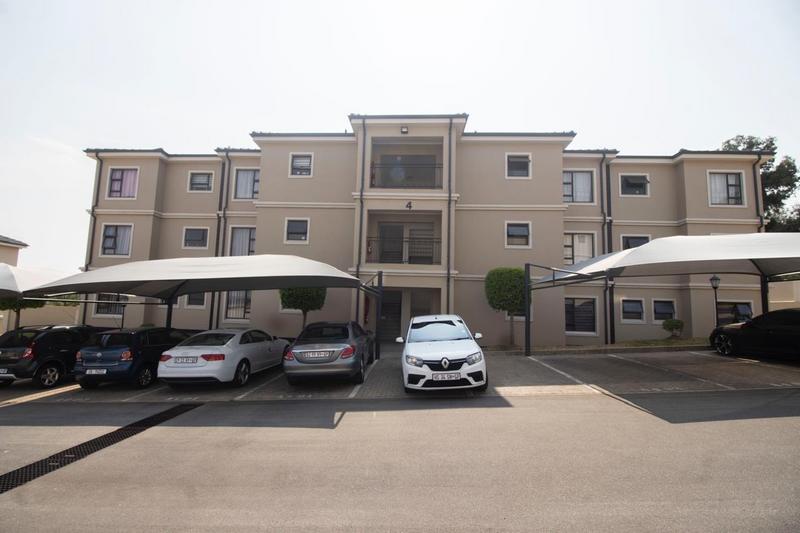 4 Bedroom Property for Sale in Carlswald Gauteng