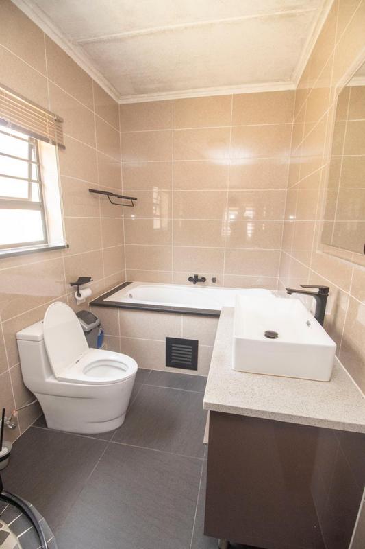4 Bedroom Property for Sale in Carlswald Gauteng