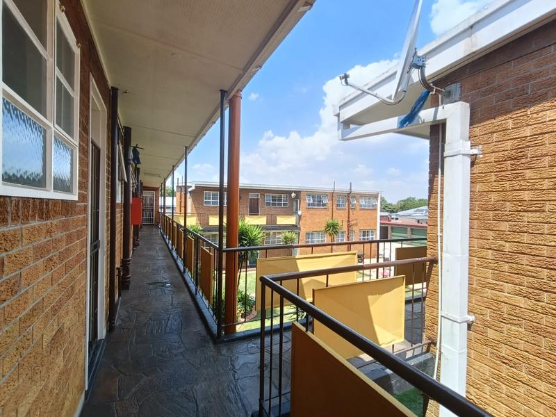 To Let 2 Bedroom Property for Rent in Casseldale Gauteng