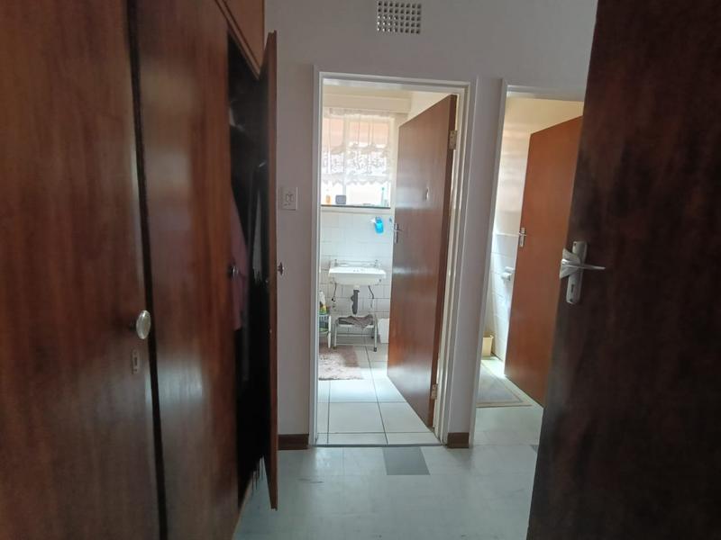To Let 1 Bedroom Property for Rent in Casseldale Gauteng