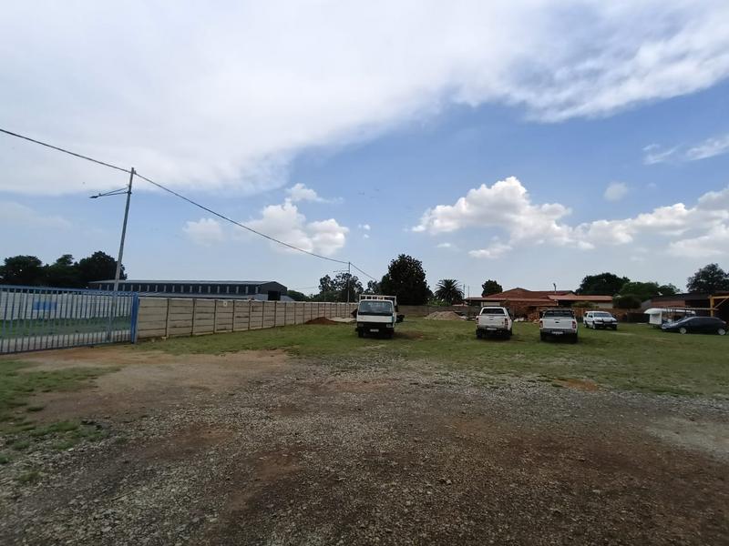 To Let commercial Property for Rent in Strubenvale Gauteng