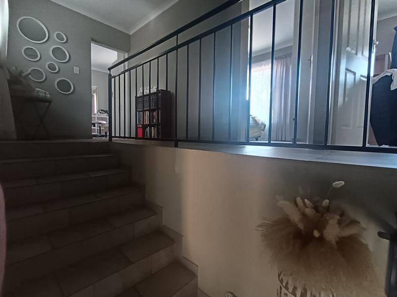 To Let 3 Bedroom Property for Rent in Strubenvale Gauteng