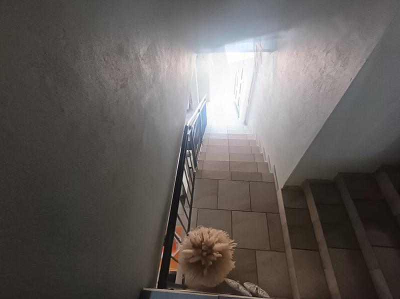 To Let 3 Bedroom Property for Rent in Strubenvale Gauteng
