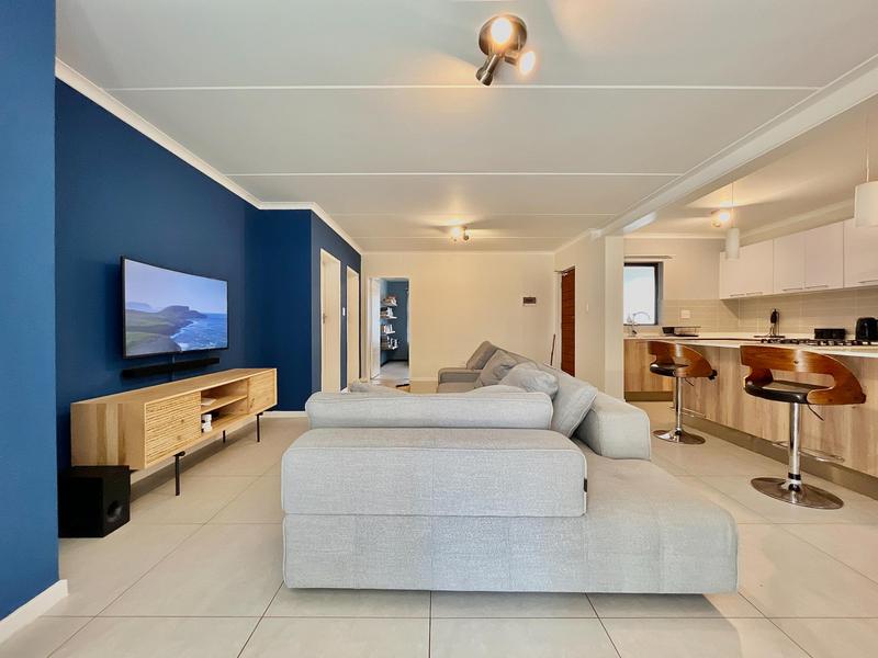 To Let 3 Bedroom Property for Rent in Modderfontein Gauteng