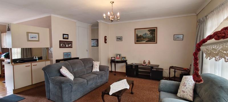 2 Bedroom Property for Sale in Norton Park Gauteng