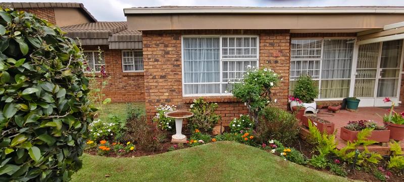 2 Bedroom Property for Sale in Norton Park Gauteng