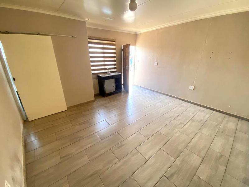 To Let 0 Bedroom Property for Rent in Bram Fischerville Gauteng