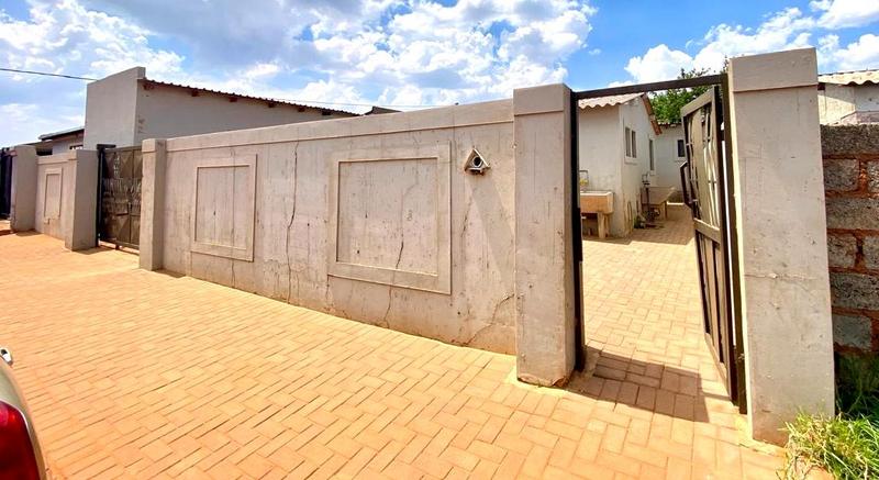 To Let 1 Bedroom Property for Rent in Bram Fischerville Gauteng
