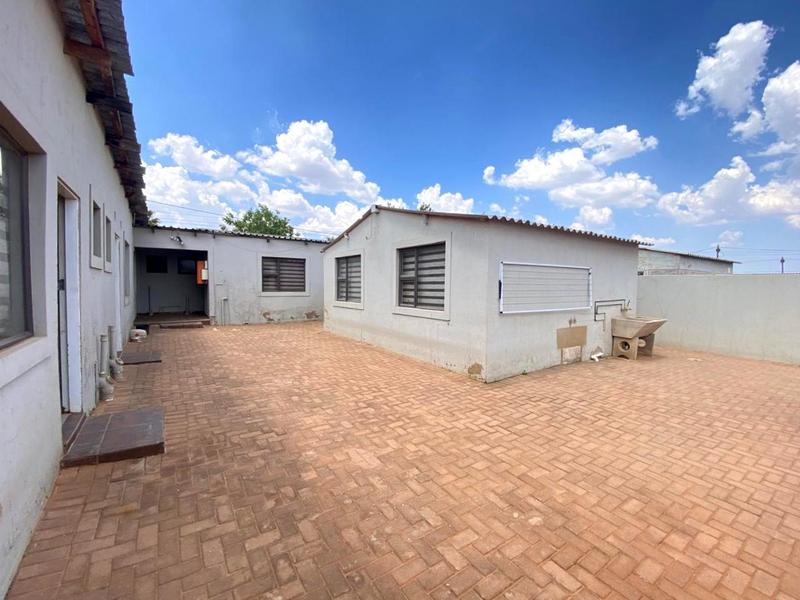 To Let 1 Bedroom Property for Rent in Bram Fischerville Gauteng